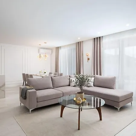 Artis By Istrialux *