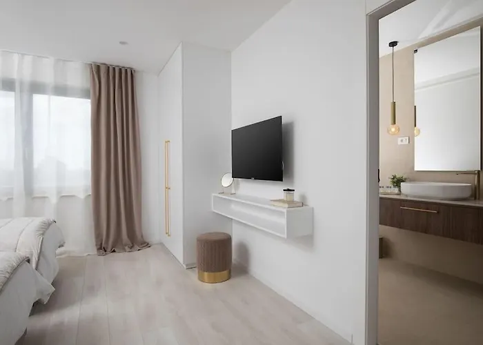 Artis By Istrialux Villa *