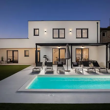 Artis By Istrialux *